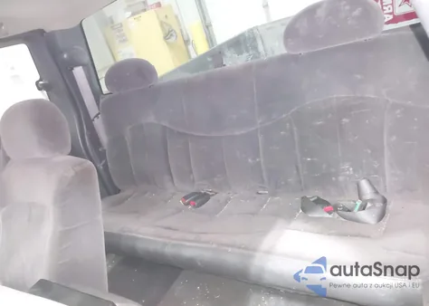 2002 Chevrolet Silverado 1500 Ls z USA, uszkodzony, nr VIN 2GCEK19T821319513